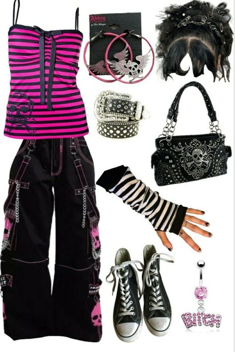 #fashion #aesthetic #trippnyc #y2kfashion #y2k #grungefashion #grunge #pinterest #pink #converse #bbsimonbelt #skull #punkclothing #punkrock Emo Outfit Summer, Stile Punk Rock, Outfits 2000s, Catty Noir, Scene Outfits, Pink Converse, Scene Girls, Scene Fashion, 2000s Fashion Outfits