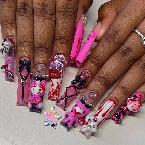 Gloomy Bear Nails, Bear Nails, Junk Nails, Queen Nails, Bears Nails, Gloomy Bear, Punk Nails, Hard Nails, Edgy Nails