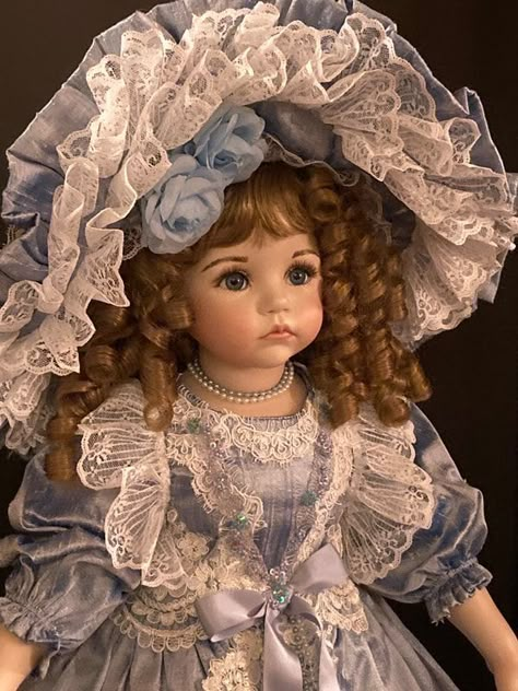 Diy Porcelain, Glass Dolls, Vintage Porcelain Dolls, Antique Porcelain Dolls, Doll Aesthetic, Victorian Dolls, China Dolls, Art Dolls Handmade, Doll Costume