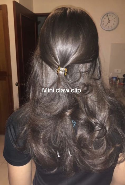 Tiny Hair Clips Hairstyles, Claw Clip, Hair Styles, Hair