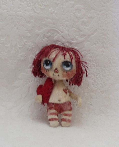 Dolls Eyes, Raggedy Anne, Raggedy Doll, Making Dolls, Raggedy Ann Doll, Art Dolls Cloth, Felt Heart, Heart Box, Voodoo Dolls