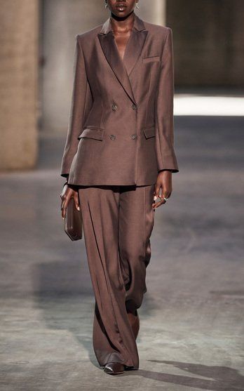 Studio Amelia, Tan Outfit, Babouche Slippers, Brown Suit, Groom Dresses, Woman Suit Fashion, Brown Suits, Brown Women, Wide Leg Linen Pants