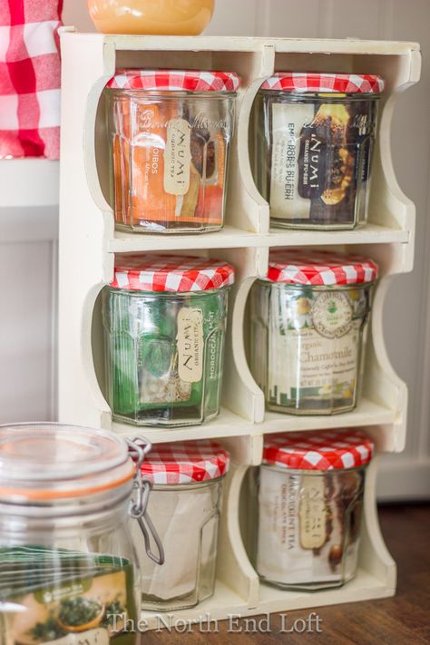 DIY Vintage Farmhouse Tea Caddy! (Repuposed Project) Tea Display, Tea Organization, Diy Tea, Tea Station, Woodwork Projects, Tea Diy, Tea Storage, Ideas Hogar, Tea Bar