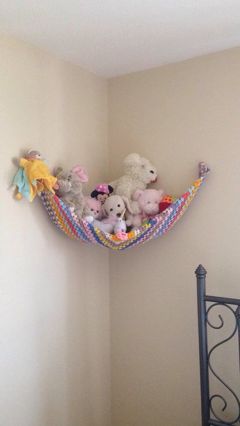 Teddy hammock made from crocheted blanket. Teddy Bear Hammock, Teddy Hammock, Household Crochet, Crochet Hammock, Dinosaur Kids Room, Diy Teddy Bear, Indian Room Decor, Dinosaur Room