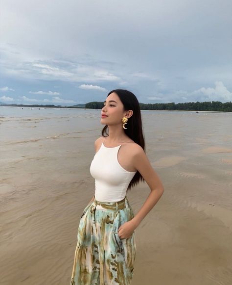 Fah Yongwaree, Thailand Outfit, Beach Selfie, Thai Fashion, Burmese Clothing, Vacay Outfits, Model Poses Photography, Swimming Outfit, Aesthetic Guys