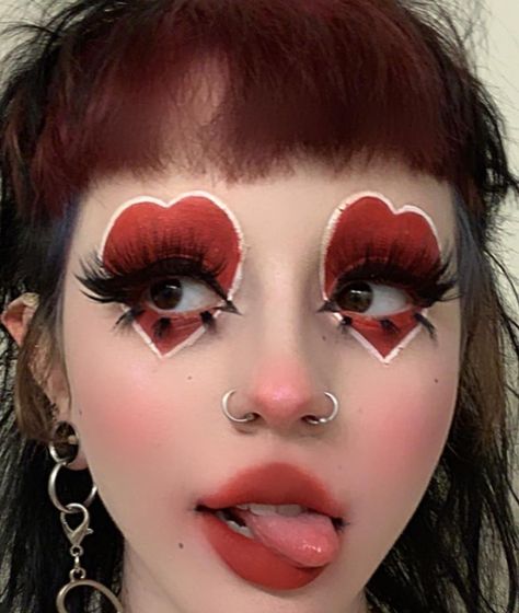 Cute Clown Makeup, Funky Makeup, Face Art Makeup, Graphic Makeup, Swag Makeup, Smink Inspiration, Cool Makeup Looks, Red Makeup, Dope Makeup