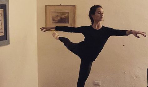 10 Things You Didn't Know about Melanie Hamrick Melanie Hamrick, L'wren Scott, Ballet Academy, American Ballet Theatre, Ballet Theater, Mick Jagger, Social Media Channels, Rare Photos, Rock Star