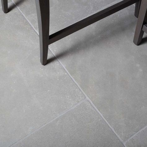 Case study: Pale grey limestone for a calming neutral kitchen - Natural Stone Consulting Grey Limestone Floor, Grey Stone Floor, Homely Kitchen, Grey Slate Tile, Bungalow Garden, Grey Bathroom Floor, Catalogue Cover, Limestone Grey, Kitchen Natural