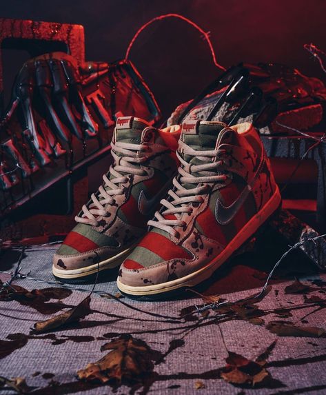 Nike Dunk High Burgundy Crush, Nike Dunk High Cargo Khaki, Nike Sb High Tops, Nike Sb Dunks High, Horror Aesthetics, Nike Dunk High Premium, Nike Sb Dunk High, Sb Dunk High, Dunk High