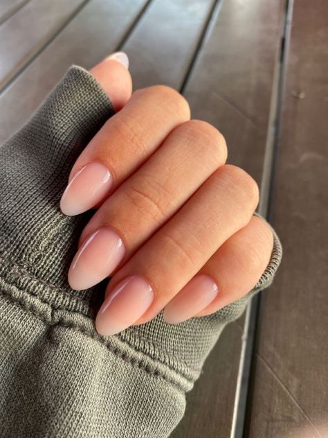 Work Nails Acrylic, Chic Nails Elegant, Classy Neutral Nails, Neutral Nail Ideas, Classy Simple Nails, Neutral Nails Acrylic, Oval Acrylic Nails, Nagellack Trends, Work Nails