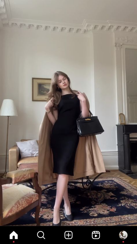 Birkin Mom, Money Dress, Mom Vibes, Old Money Outfit, Money Outfit, Aesthetic Dress, Dresses Aesthetic, Cozy Winter Outfits, Women Dresses Classy