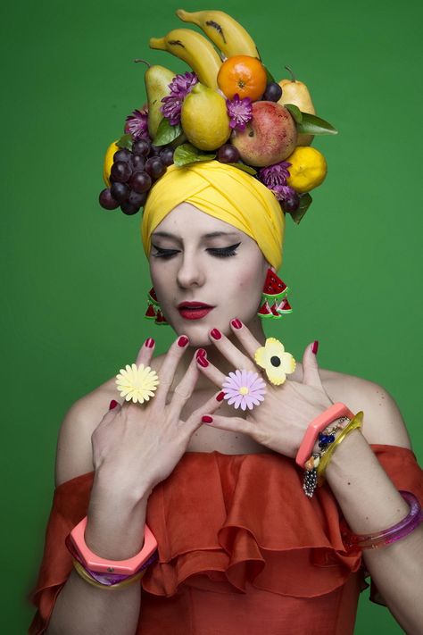 My future Halloween costume - "fruit salad" - via Cherry Blossom Girl and chicfeed Oasis Fruit, Carmen Miranda Costume, Fruit Hat, Havana Nights Party, Fruit Costumes, French Costume, Cherry Blossom Girl, Fiesta Tropical, Carmen Miranda