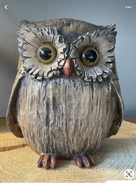 Owl Beautiful, Owl Pottery, Subject Of Art, Clay Owl, Dremel Carving, Clay Birds, Pottery Animals, Garden Pottery, Ceramic Owl