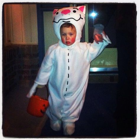 This is the costume my mom made for my son. From scratch, no pattern. The Toopy and Binoo page posted it to their pins!! Toopy Binoo Costume, Toopy Binoo, Homemade Costume, My Son, My Mom, Baby Stuff, Holiday Fun, Kids Party, From Scratch