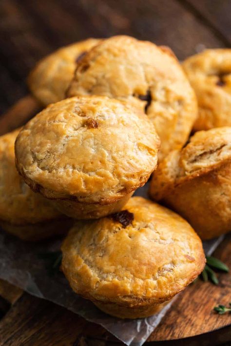 stack of mini meat pies on wooden board Dinner Ideas With Beef, Mini Meat Pies, Beef And Ale Pie, Vegetable Beef Stew, Steak And Ale Pie, Beef And Ale Stew, Ale Pie, Beef Pot Pies, Meat Pie Recipe