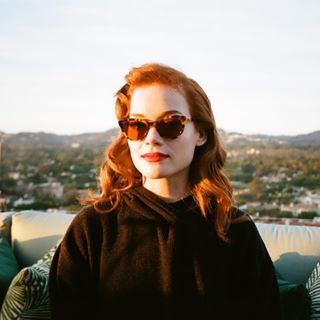 jane levy (@janeclevy) • Instagram photos and videos Jane Levy, Zoeys Extraordinary Playlist, Carrie Fisher, Long Bob, Shades Of Red, Star Fashion, Celebrities Female, Redheads, Character Inspiration