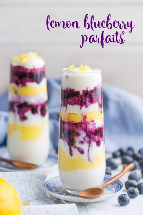 Lemon Blueberry Parfaits- about the easiest no-bake dessert I've ever made, and just bursting with summer-y flavor! Lemon Blueberry Parfait, Blueberry Ideas, Blueberry Parfait, Cupcakes Strawberry, Cranberry Dessert, Dessert Cheesecake, Dessert Shooters, Dessert Original, Dessert Shots