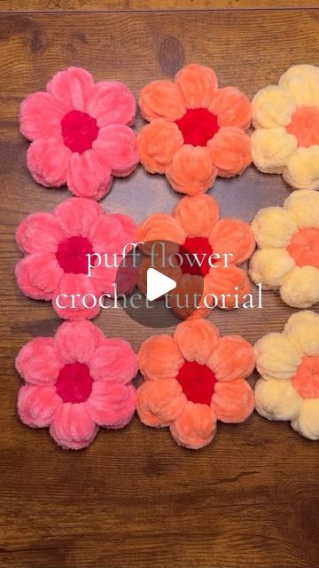 Sweet Stitches | Julianna on Instagram: "so excited to share another free pattern with you guys! (part 2 is on my page) 🩷

I love these for key chains or bag charms! 🧡

these work up really fast and are perfect for markets, I know I’ll be selling them at my upcoming market 💛

be sure to tag me in all your posts so I can see all the groovy flowers you make💚

much love to you all, and happy pride month! 💙

#crochet #freepattern #freecrochetpattern #groovy #flowers #70s #cute #keychains #charms #crochetlove #premieryarns" Groovy Crochet, Crochet Craft Fair, Small Crochet Gifts, Groovy Flowers, Crochet Puff Flower, Cute Keychains, Finger Crochet, Yarn Flowers, Happy Pride Month