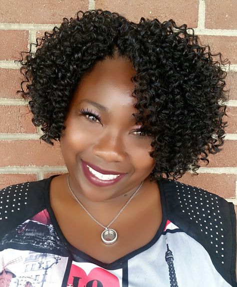 Crochet Braids by Twana is a hair styling service in Fredericksburg, Virginia. Crochet Braids are hair extensions added to a cornrow base with a latch hook. Curly Crochet Styles, Kręcony Bob, Short Crochet Braids, Short Crochet, Curly Crochet Hair, Twisted Hair, Crochet Hairstyles, Curly Crochet Hair Styles, Crochet Styles