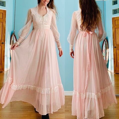 Pink Gunne Sax Dress, Light Pink Maxi Dress, Medieval Things, 80s Inspired Outfits, Pink Lace Dress, Sax Dress, Gunne Sax Dress, Personal Style Inspiration, Royal Dresses