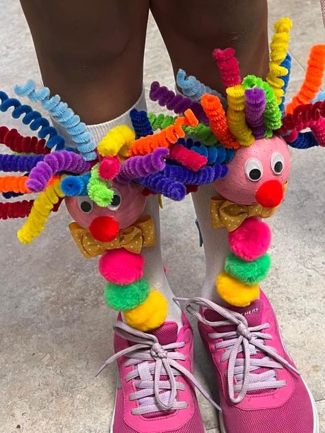 Odd Socks Ideas, Easy Crazy Hat Day Ideas, Crazy Sock Ideas, Diy Wacky Socks, Wacky Tacky Day Outfits For Teachers, Crazy Shoes Day At School, Crazy Sock Day Ideas Diy, Silly Socks Day At School, Crazy Socks Ideas