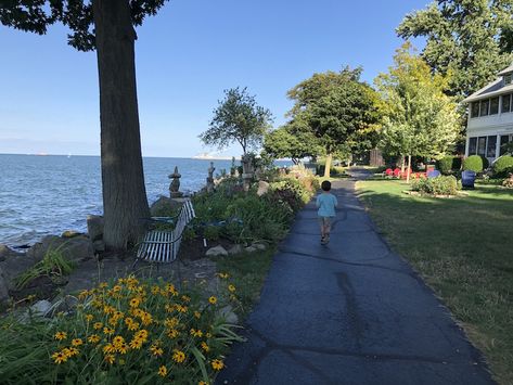 If you’re looking for a slow-paced and peaceful family vacation on the lake, make plans to visit Lakeside, Ohio, a perfectly picturesque town on Lake Erie where there is a little something for everyone in the family! Thanks to Lakeside Chautauqua for sponsoring this post. How to Plan a Kid Friendly Trip to Lakeside, Ohio: … Lakeside Marblehead Ohio, Lakeside Ohio, Marblehead Ohio, Put In Bay Ohio, Peaceful Family, Marblehead Lighthouse, Road Trip Places, Summer Loving, Kid Pool