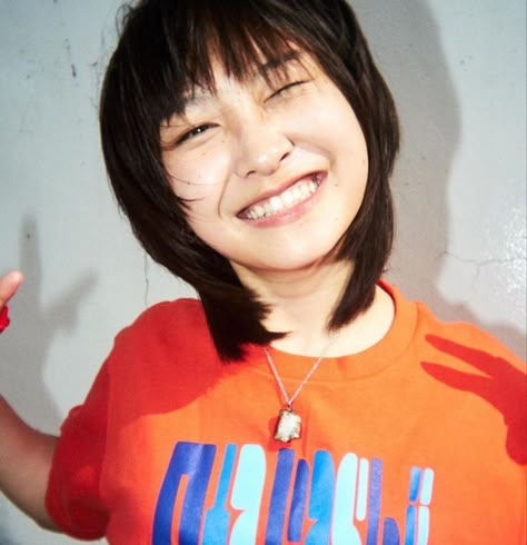 Suzuka Atarashii Gakko, Hair Inspiration Long, Short People, Short Hair Undercut, I Love My Girlfriend, Cool Poses, Fashion People, Grunge Aesthetic, Random Things