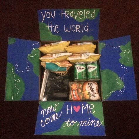 Last deployment care package #militarycarepackage #carepackage Halfway Box Submarine Ideas, Deployment Box Ideas, Gifts For Boyfriend Jar, Sick Boyfriend, Navy Care Package, Army Care Package, Care Package Decorating, Best Diy Gifts, Easter Care Package