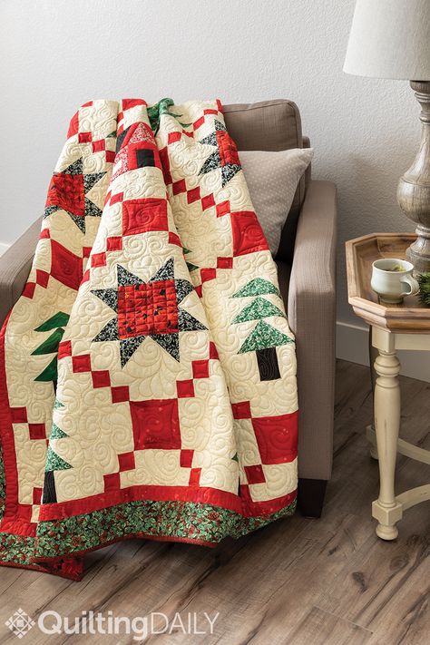 Free pattern: Path to Grandma's House - APQS Christmas Pillows Quilted Free Pattern, Primitive Christmas Quilts, Christmas Star Quilt Block Free Pattern, Winter Quilts Ideas, Free Christmas Quilt Patterns, Oh My Stars Quilt Pattern, Christmas Quilt Blocks Free Pattern, Christmas Quilts Ideas Free Pattern, Picnic Quilts