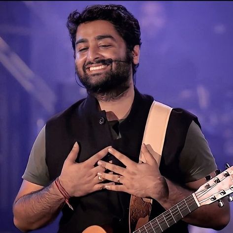 Arijit Singh Photos Sketch, Arijit Singh Photos New, My Love Lyrics, Indian Freedom Fighters, Haldi Ceremony Outfit, Best Music Artists, Indian Natural Beauty, My Love Song, Arijit Singh