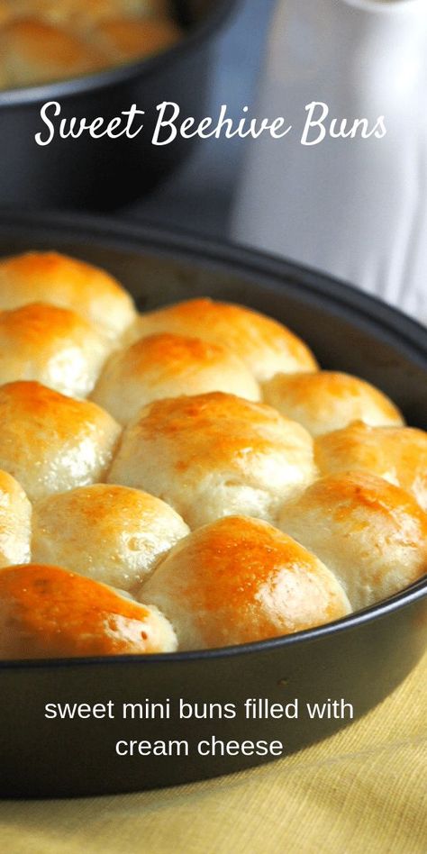 Baking Buns, Soft Bread, Cooking Bread, Biscuit Rolls, Sweet Buns, Bread Bun, Bread Machine Recipes, Cooking Games, Sweet Bread