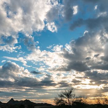 Time Lapse Sunset, Sky Time Lapse Videos, Time Lapse Quotes, Sunset Timelapse Video, Time Lapse Video Sky, Clouds Timelapse Video, Sky Timelapse Videos, Video Of Clouds, Desert Videos