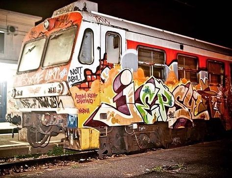 Train Tattoo, Nyc Street Art, Graffiti Tags, Train Graffiti, Graffiti Letters, Narcissism Relationships, Graffiti Writing, Dream Aesthetic, Comic Book Artwork