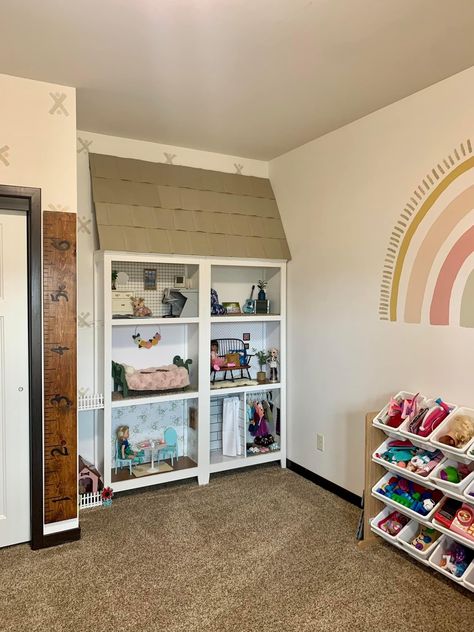 Doll Storage Playroom, Barbie Area Playroom, Doll Area In Playroom, Playroom Doll Area, Dollhouse Storage Ideas, Baby Doll Set Up In Playroom, American Girl Doll Storage Ideas, Doll Play Area Ideas, American Girl Doll Organization