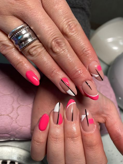 Mail Designs With Lines, Straight Line Nail Art, Line Work Nails, Random Nails, Line Nail Designs, Nail Options, Geometric Nails, Nail Art Printer, Different Color Nails