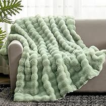 Bubble Blanket, Cuddling On The Couch, Faux Fur Throw Blanket, Faux Fur Blanket, Fur Throw Blanket, Blanket For Couch, Winter Blankets, Fur Blanket, Nap Blanket