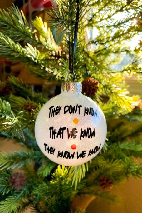 Harry Potter Christmas Decorations, Friend Ornament, Harry Potter Christmas, Friend Christmas, Friends Tv Show, Friends Tv, Ornaments Diy, Christmas Baubles, Craft Fairs