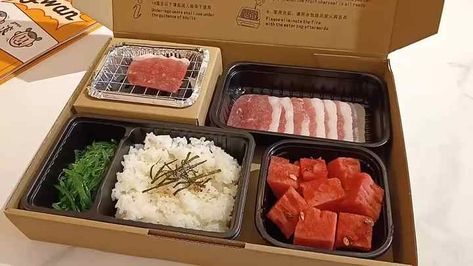 Bbq Box Ideas, Japanese Bbq Grill, Bento Japanese, Disposable Bbq, Korean Bbq Grill, Mini Grill, Bbq Kit, Disposable Food Containers, Grill Outdoor