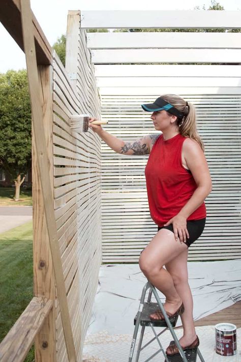 How to Build an Inexpensive Slat Wood Privacy Fence - A Beautiful Mess Privacy Fence Around Patio, Diy Privacy Fence For Deck, Metal Fence Privacy Ideas, Diy Privacy Wall On Deck, Garage Privacy Screen, Slatted Privacy Fence, Budget Privacy Fence Ideas, Wood Slat Privacy Screen, Wood Slat Privacy Wall Patio