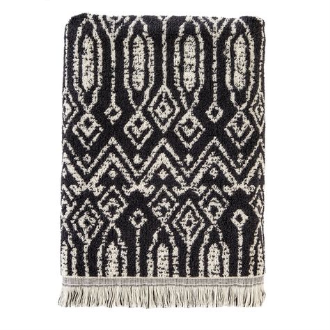 SKL Home Nador Bath Towel - Bed Bath & Beyond - 39925177 Boho Bath Towels, Masculine Bathroom Design, Modern Bath Towels, Barn Apartment, Patterned Bath Towels, Towel Rug, Camper Living, Small Company, Bathroom Refresh