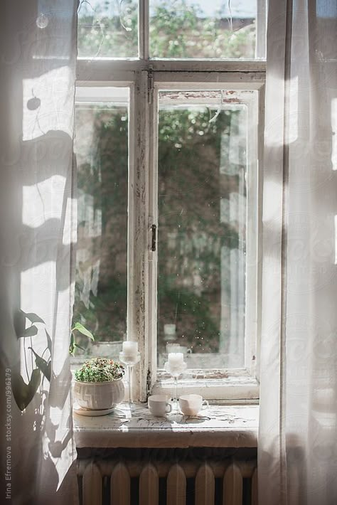 Two cups of tea on a window lighted by bright morning sun Bright Morning Aesthetic, Morning Window Aesthetic, Open Window Aesthetic, Sunlight Through Window, Morning Light Through Window, Morning Window, Shabi Chic, Sun Coming Through Window Aesthetic, Sunshine Through Window Aesthetic