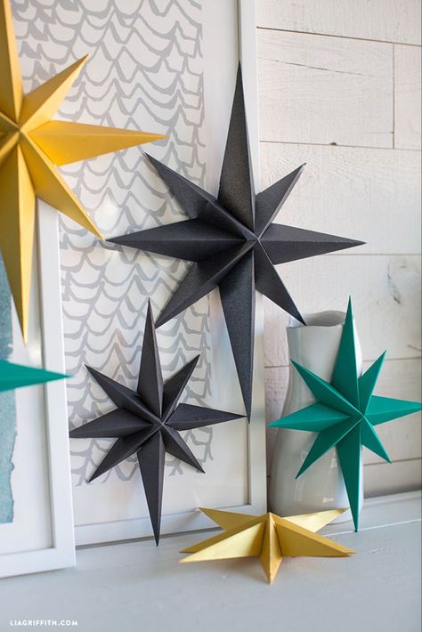 Diy Christmas Star, Shoot For The Moon, Modern Holiday Decor, Origami Stars, Star Diy, Handmade Christmas Decorations, Paper Crafts Origami, Paper Stars, Star Decorations