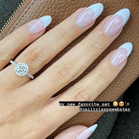 Opal French Manicure, Dip Powder French Manicure, French Manicure Summer, Dip French Manicure, Modern French Manicure Trends, Summer Nails Wedding, French Manicures, French Tip Acrylic Nails, Glamour Beauty