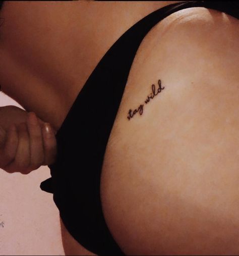 Top Of Buttcheek Tattoo, Love Handle Tattoos Women, Love Handle Tattoo, Small Tattoos On Bum Cheek, Tattoo On Buttcheek, Wild Heart Tattoo, Handle Workout, Small Cross Tattoo, Beginner Tattoos