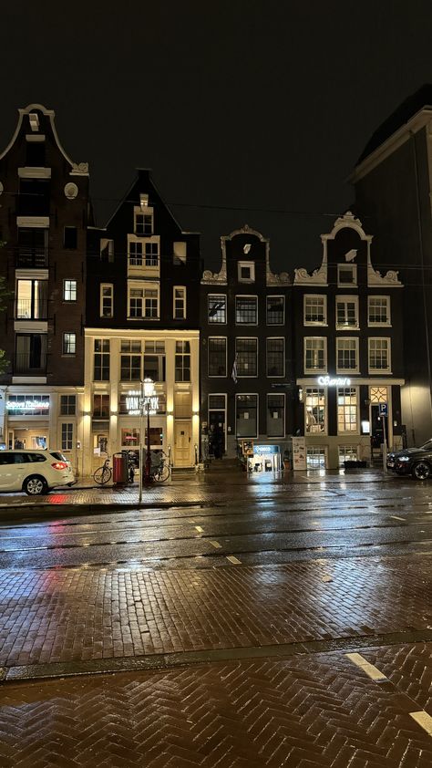 Amsterdam Amsterdam In January, Amsterdam City Centre, Fav Place, Mood Instagram, Landscape Pictures, City Streets, House Inspo, Western Style, Rotterdam