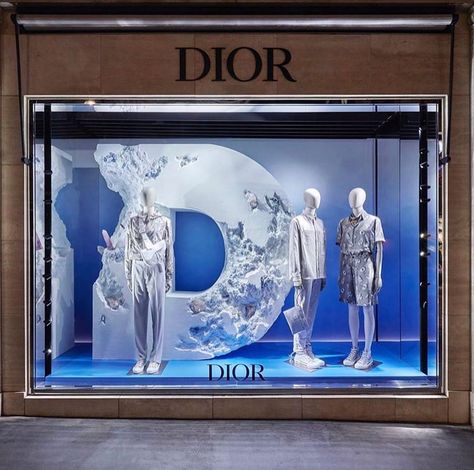 ARSHAM STUDIO 3021 (@danielarsham) posted on Instagram: “Mr. Christian Dior, 3020” • Jan 18, 2020 at 10:07pm UTC Luxury Window Display, Window Display Retail, Money Wallpaper Iphone, Mannequin Art, Christmas Window Display, Window Display Design, Sports Graphic Design, Shop Window Displays, Display Design