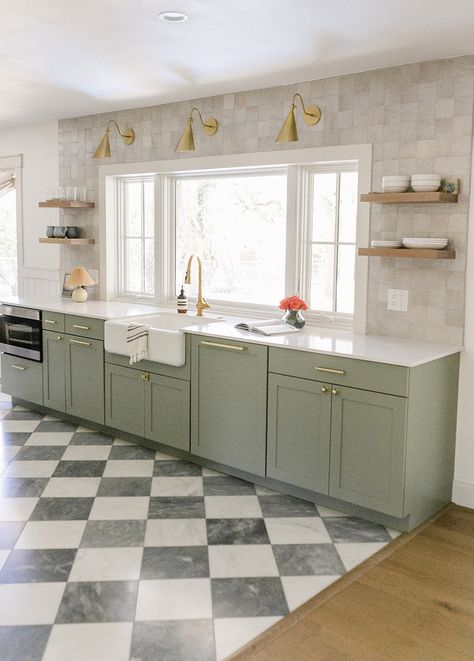 Timeless Modern Kitchen, Provance Kitchens, Kitchen Flooring Tile, Checkered Floor Kitchen, Cottage Kitchen Tiles, College Posters, Provence Kitchen, Countryside Kitchen, Sage Kitchen