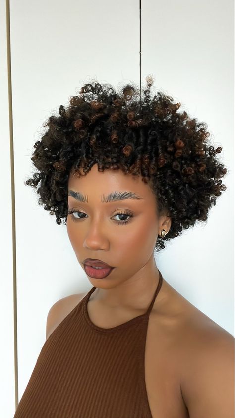 Big chop short curly hair tapered cut black girl natural hair Black Short Curly Haircuts, Long Tapered Natural Hair, Natural Hair Shapes Haircuts, Curly Twa Black Women, Curly Hair Cuts Black Women, Short 4a Hair, Short Textured Haircut, Short Curly Fro, Short 3c Curly Hair