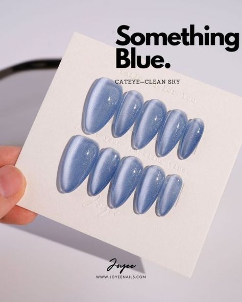 Clean Blue Nails, Light Blue Press On Nails, Light Blue Cateye Nails, Cat Eye Press On Nails, Blue Cateye Nail Designs, Baby Blue Cat Eye Nails, Cat Eye Blue Nails, Blue Glass Nails, Blue Cat Eye Nails Design