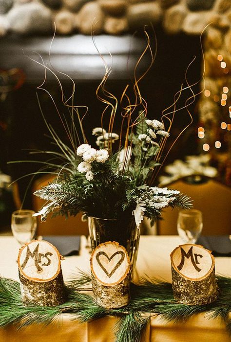 51 Charming Winter Wedding Decorations | Wedding Forward Winter Table Centerpieces, Winter Wedding Table, Winter Wedding Centerpieces, Wedding Decorating, Boda Diy, Wedding Ceremony Ideas, Winter Centerpieces, Rustic Winter Wedding, Winter Wedding Decorations